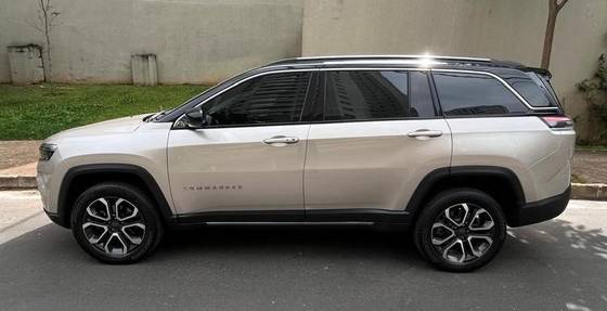 JEEP COMMANDER 2.0 TD380 TURBO DIESEL LIMITED AT9 JEEP COMMANDER 2.0 TD380 TURBO DIESEL LIMITED AT9